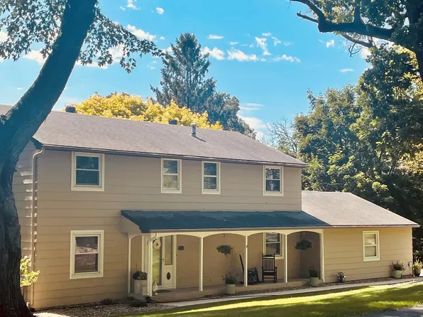 1440 Woodland Dr SW, Rochester, MN 55902