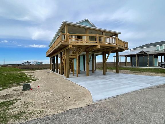 3rd image of 1260 Lagoon Dr