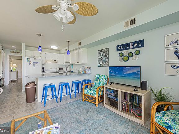 2nd image of 104 56th St Unit 106