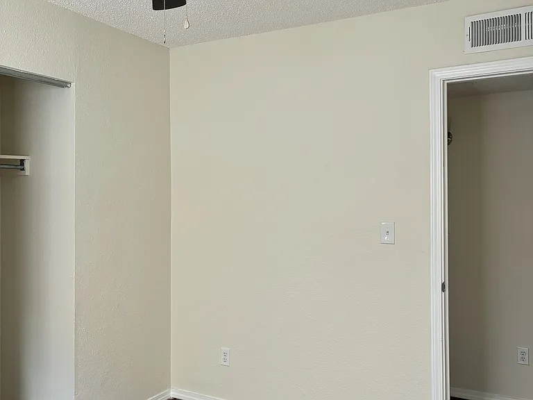 10830 Cardigan Dr — Photo 11