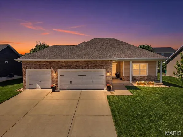 608 Willowbrook Way, O'Fallon, IL 62269