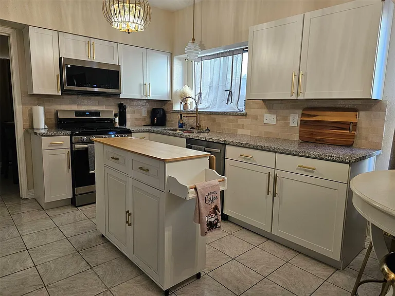 12334 Misty Laurel Dr — Photo 7