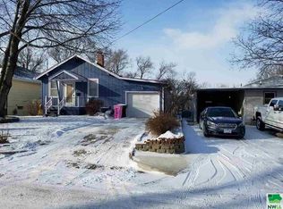 1325 S Cleveland St, Sioux City, IA 51106
