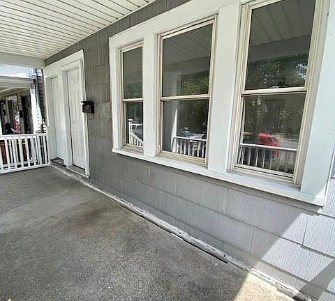 4th image of 2099 Niagara St