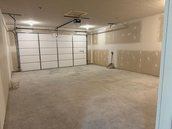 4th image of 1112 Putter St