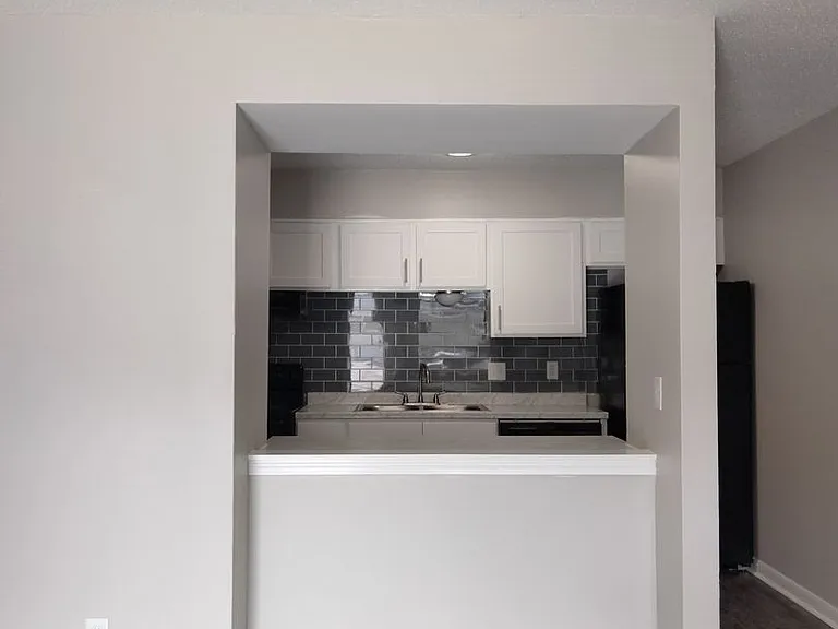 Stone Brooke Apartments Homes — Photo 12