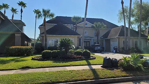27 Swan Isle Blvd Photo 1