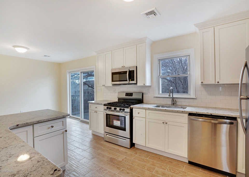 1st image of 126 William Ave