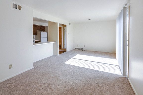 1 Bedroom Unit - Living Room