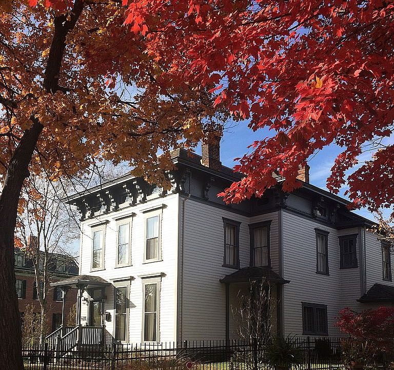 1st image of 1224 N Park Ave