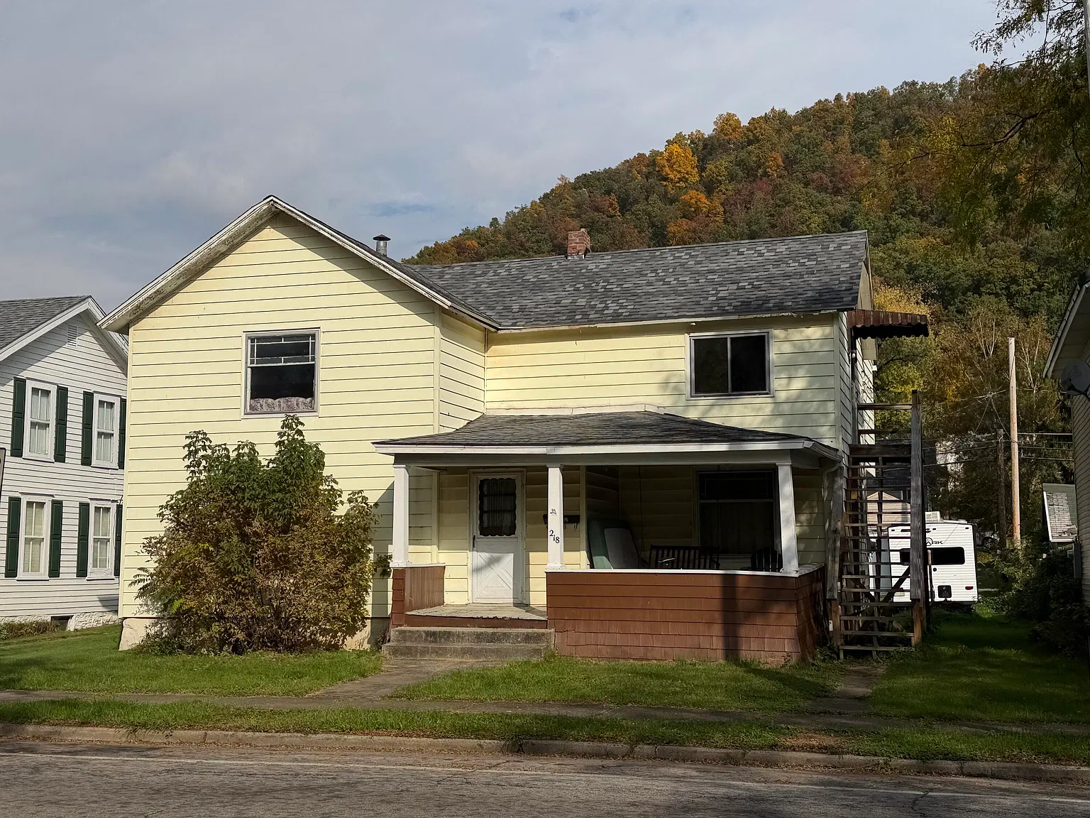 2 bed, $750 — Photo 1