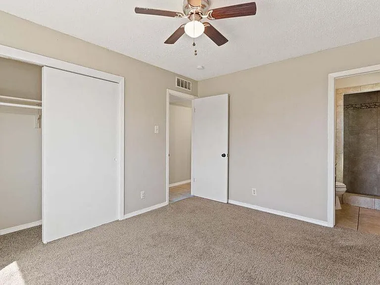 304 Carnival Dr — Photo 19