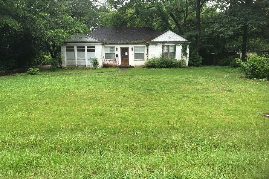 1st image of 4058 Hickory Dr