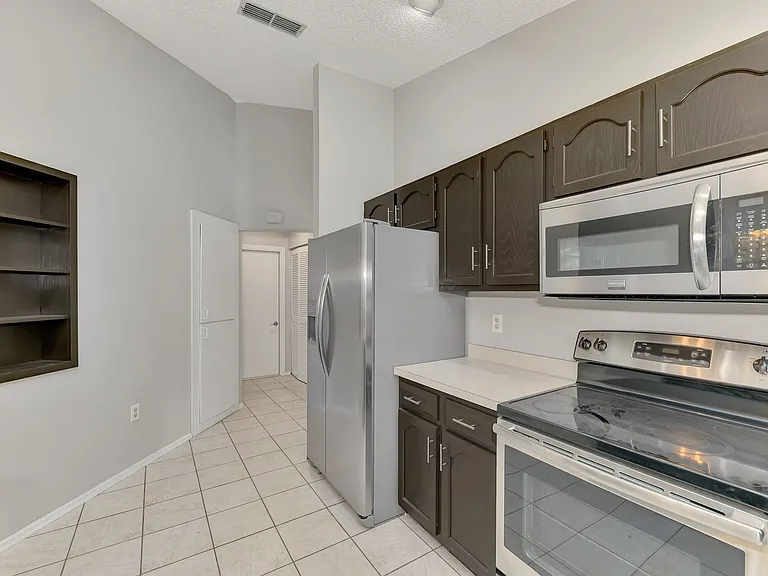 3026 Grafton St — Photo 17