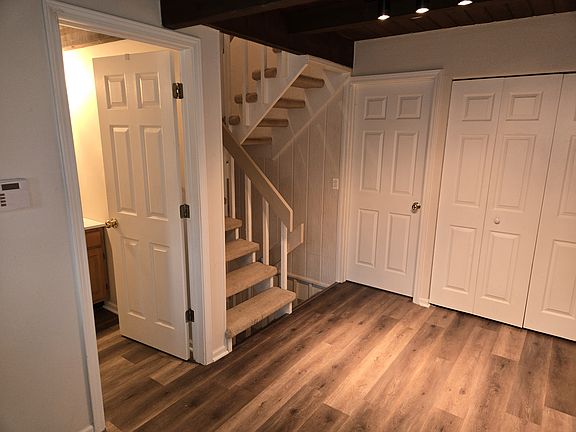 4th image of 130B Cora Ave #B