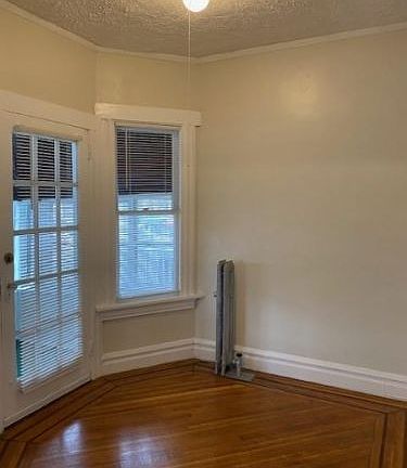 5th image of 218 Park Ave
