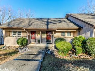 26 Esmeralda Pl, Hot Springs, AR 71909