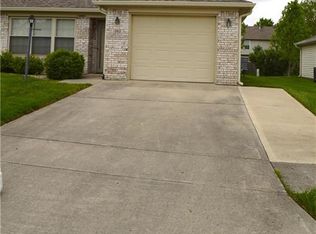 1362 Swan Dr, Franklin, IN 46131
