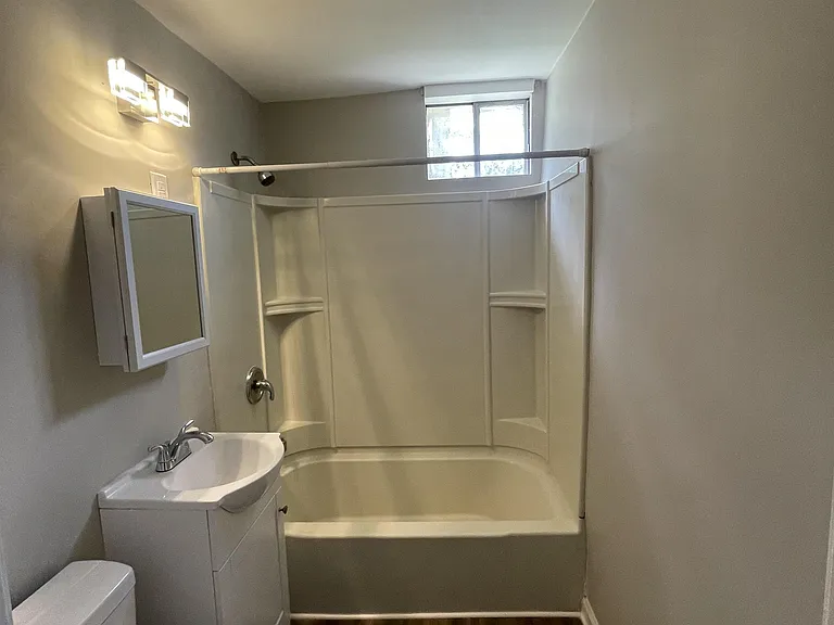 5825 Sledge St — Photo 11