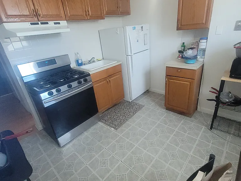 2122 S 10th St #2 — Photo 3