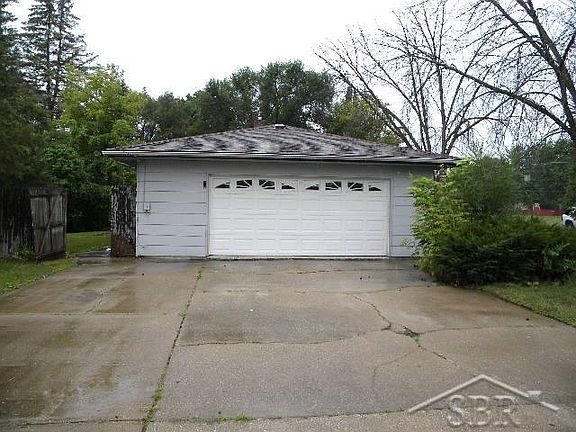 2nd image of 3174 Bertha Dr