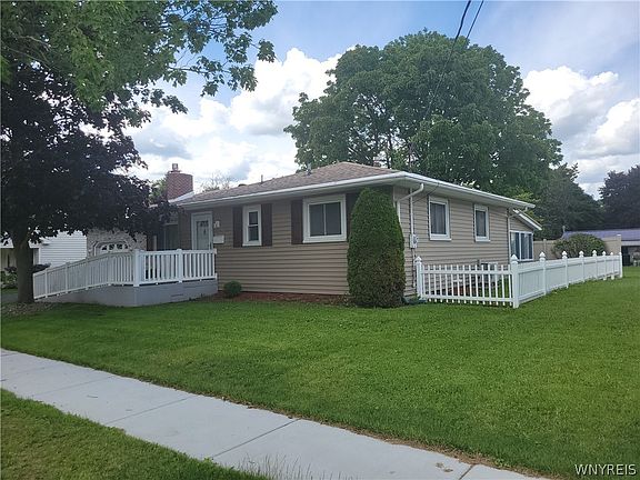 3rd image of 10 James St