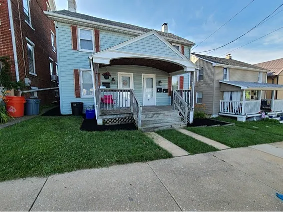 19 E Lancaster St
