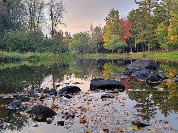 2nd image of Sugar Bush Rd