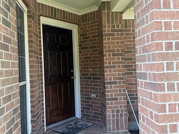 4th image of 4903 Lake Gladewater Ct