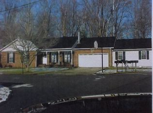 68 Country Ln, Vanceburg, KY 41179