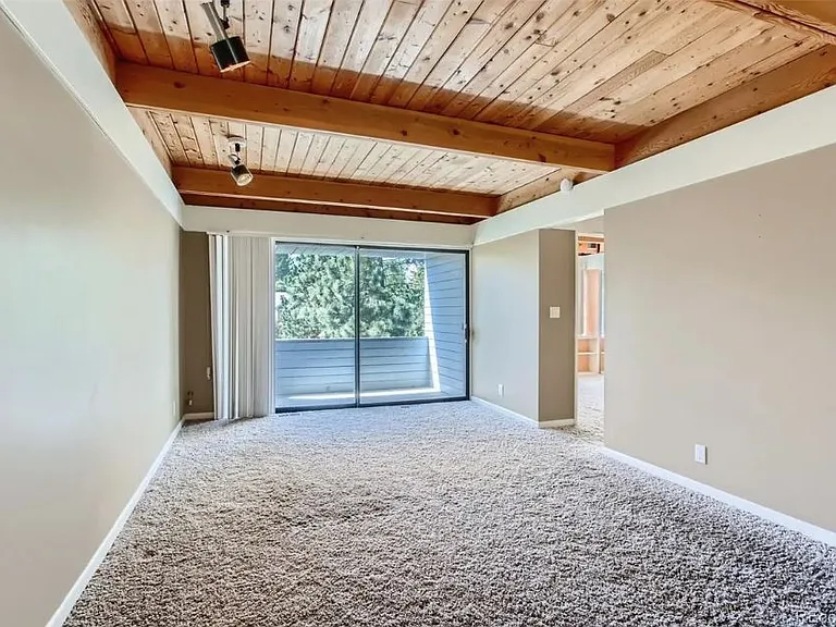 7 E Belleview Dr — Photo 9
