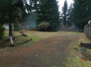 90 NE Harpoon Dr, Belfair, WA 98528