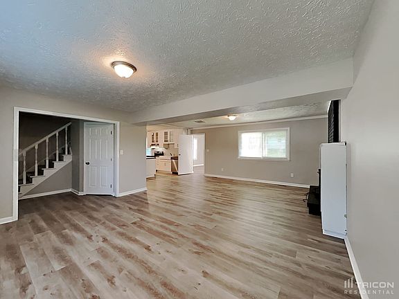 2nd image of 200 Creek Wood Dr