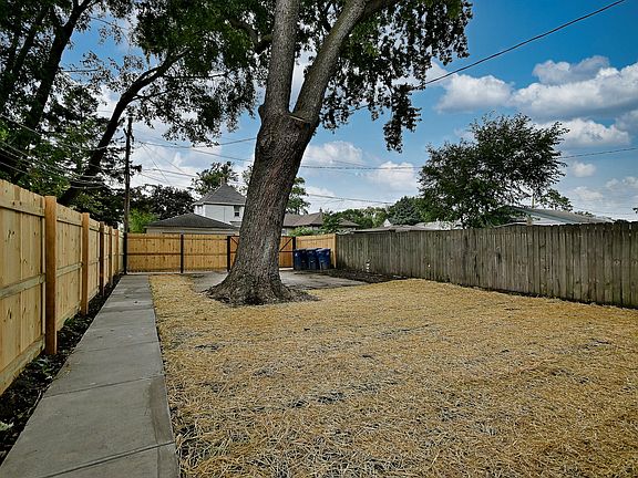 5th image of 206 S 19th Ave