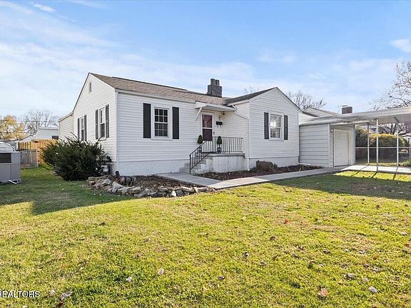 2nd image of 3306 Shaw Dr