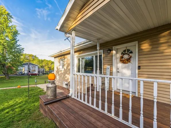 N6380 Hillcrest Rd, Pardeeville, WI 53954