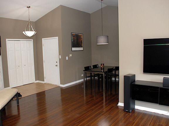 3rd image of 185 Ashbury Ln E APT 8