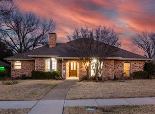 3100 Bellflower Ln, Carrollton, TX