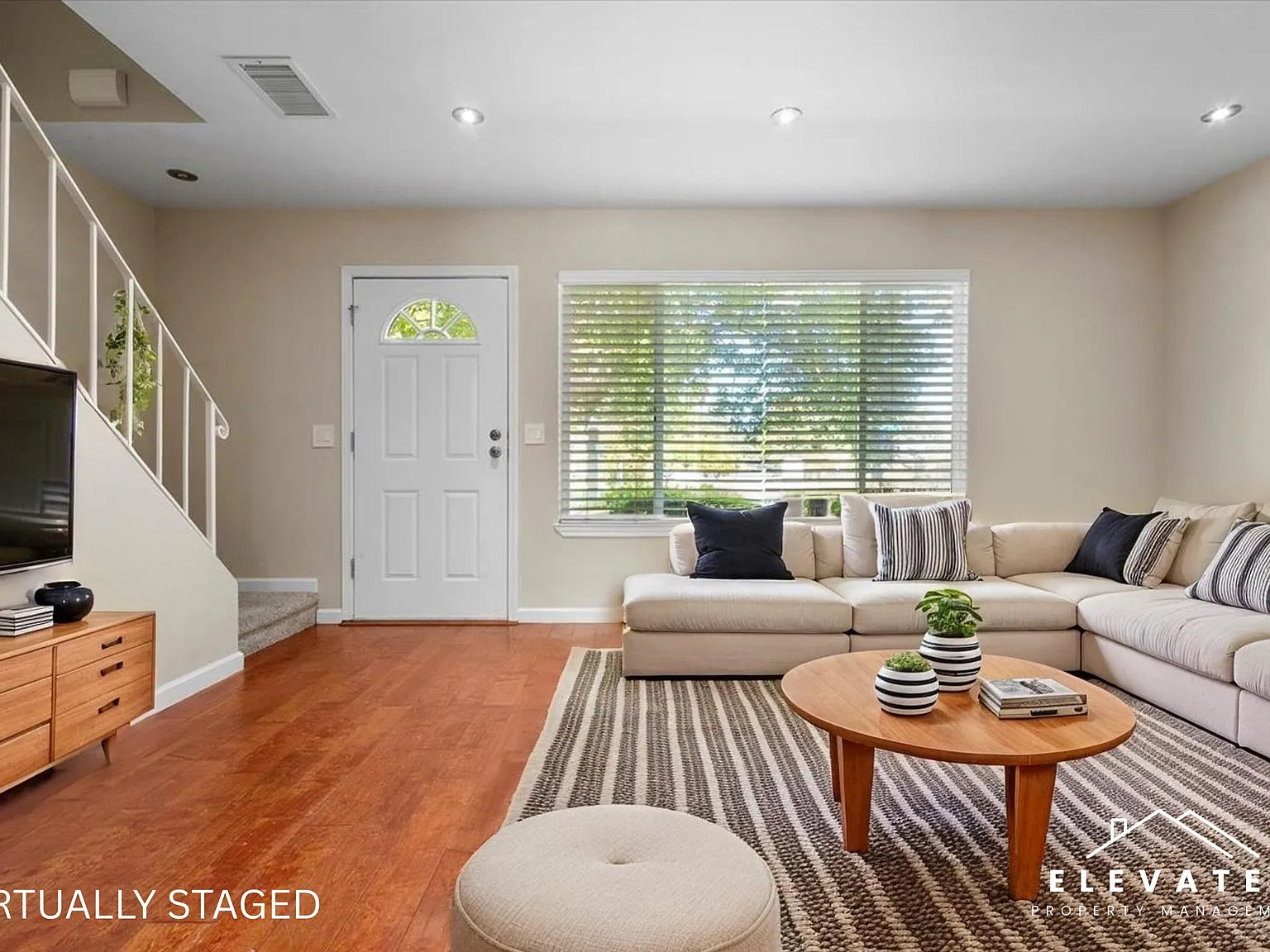 303 Algiers Court - 1 — Photo 2