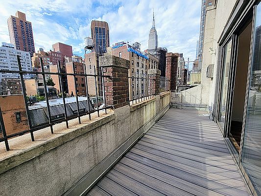 1st image of 163 E 36th St APT 6b