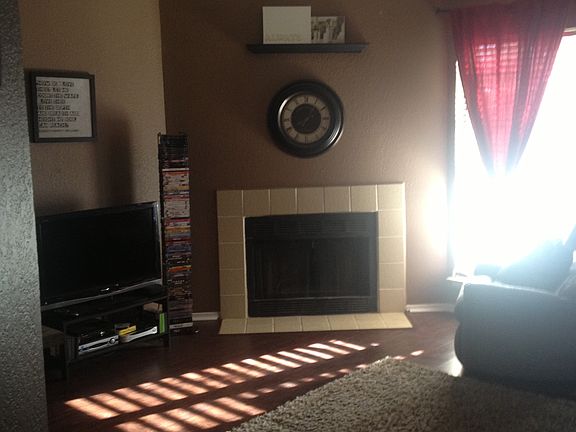 2nd image of 3006 Hilltop Dr