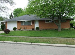 5600 Barnard Dr, Dayton, OH 45424