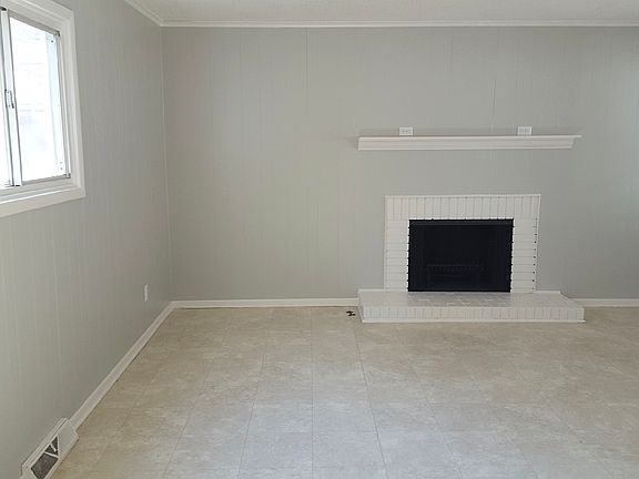 4th image of 4513 Noyes Ave SE