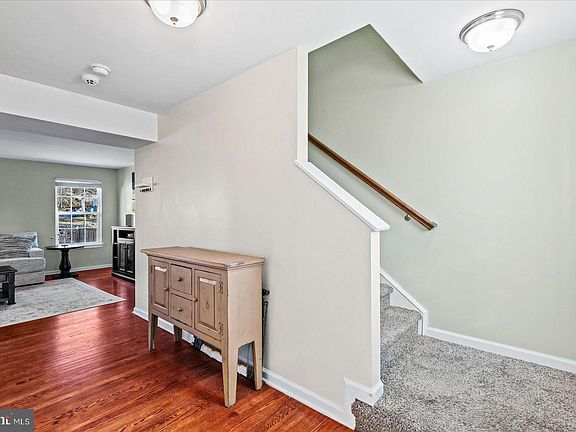 4th image of 20 Taylors Hill Way