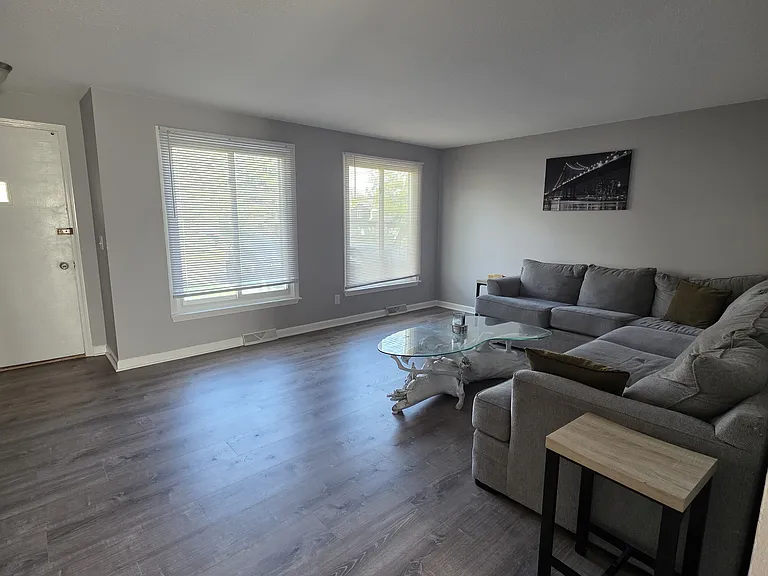 4118 Highview Pkwy — Photo 2