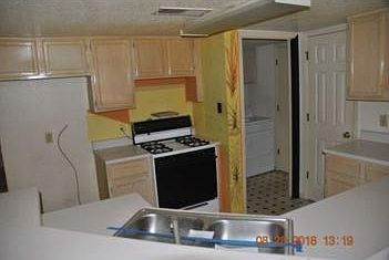 2nd image of 11601 Pratt Ave