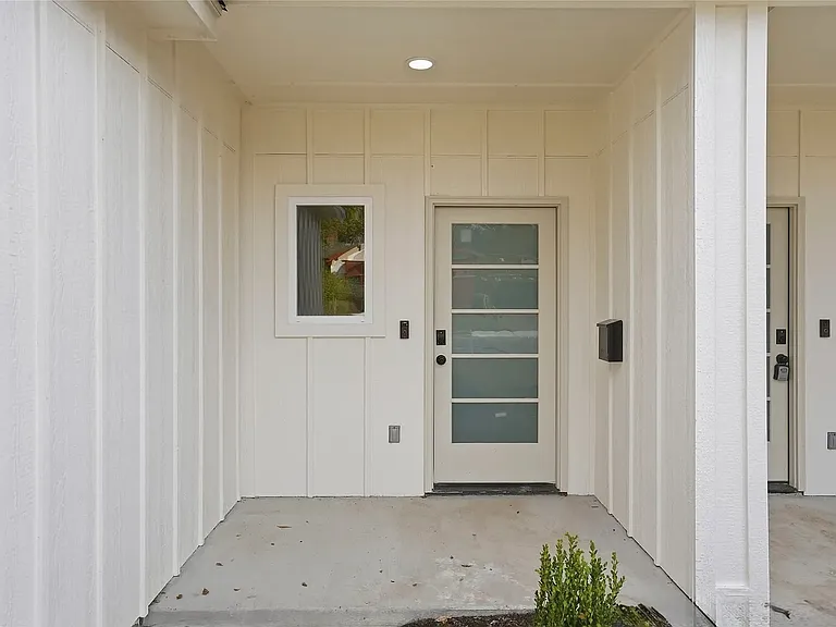 1435 N Main St #B — Photo 4