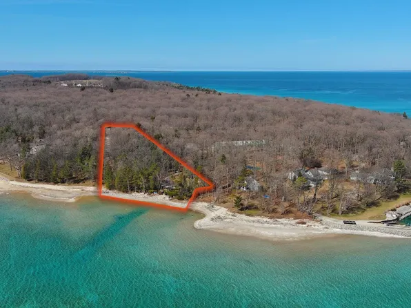 4152 N Omena Point Rd, Omena, MI 49674