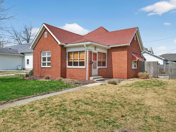 122 E Adams St, Tipton, IN 46072