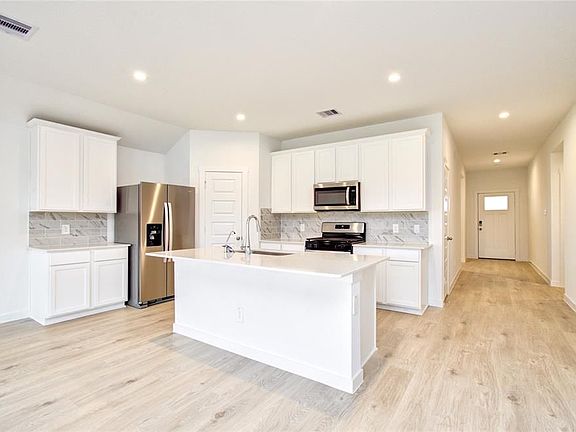 5th image of 29926 Gallatin River Ln